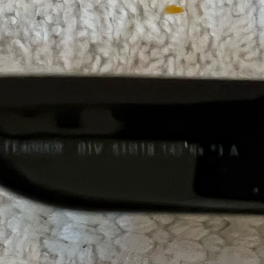 Mens Fendi Sunglasses - Picture 8 of 8